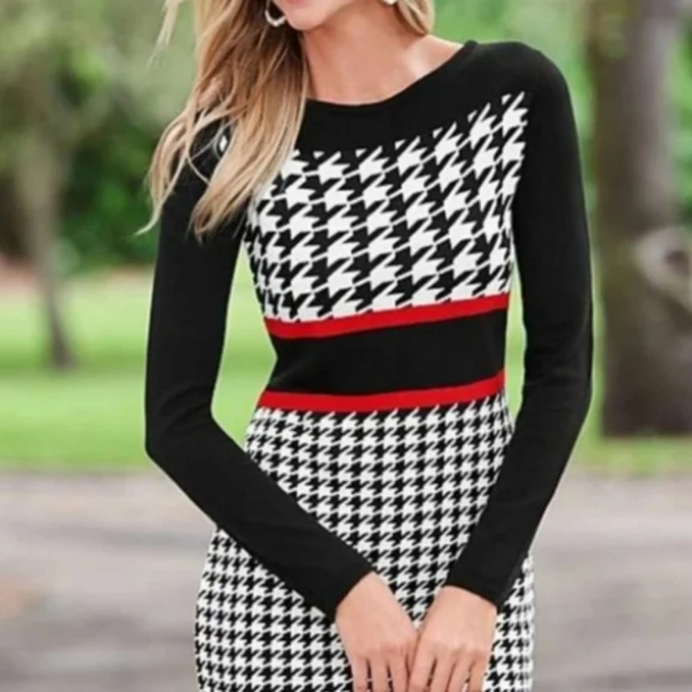 VENUS Black and White Long Sleeve Dress